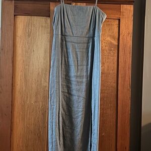 Elegant Elle Tahari Blue/Gray Spaghetti Strap Midi Dress